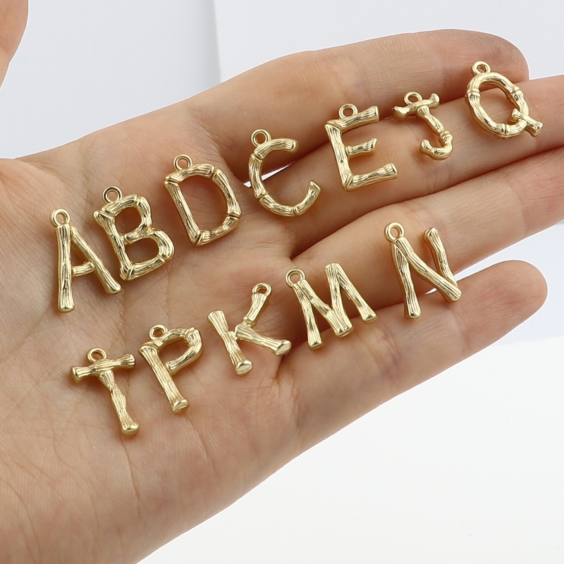 Буква латинская "N", цвет золото 16*13мм